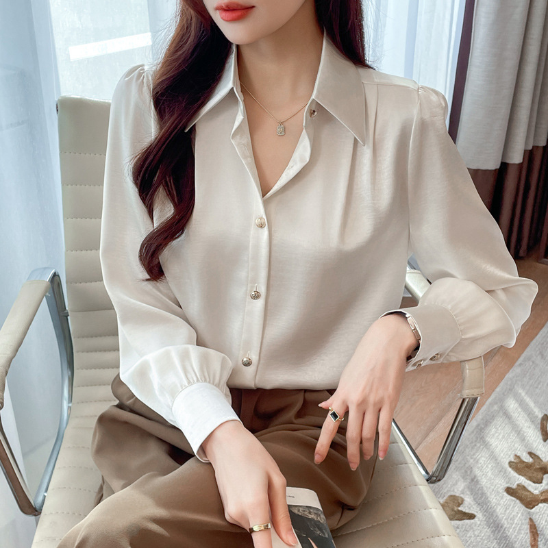 新作大人気 優雅で トップス ブラウス上品な光沢感サテンシャツレディース エレガント長袖シャツ大人通勤オフィス ブラウス/杏拍卖