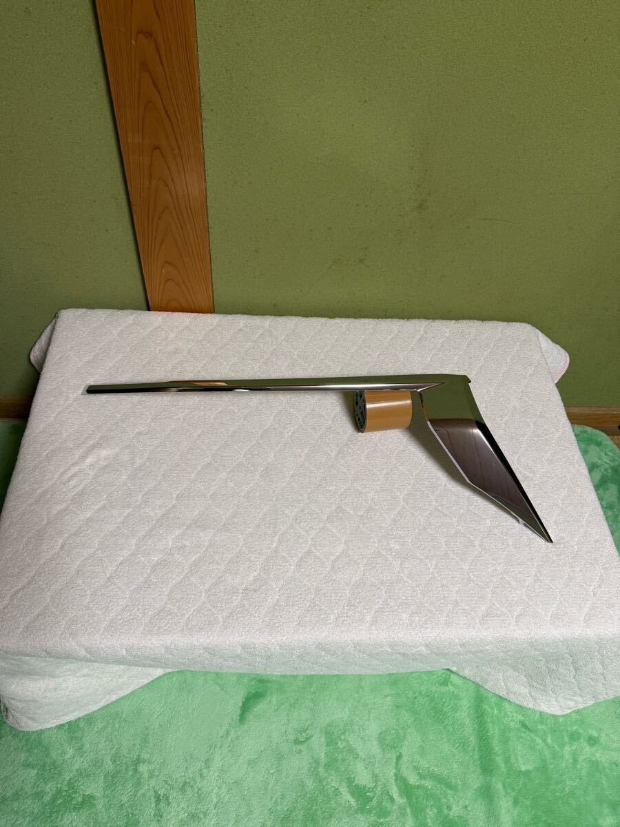 ★新車外し★トヨタ 純正 ランドクルーザー プラド 150 後期 ヘッドライト ガーニッシュ ヘッドランプ メッキ モール 右 53147-60020 30拍卖