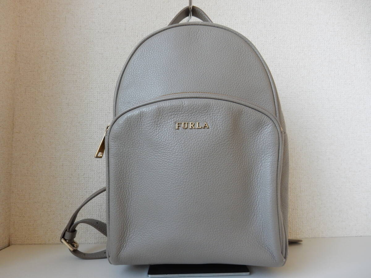 本革☆FURLA(フルラ)☆5ポケット☆レザーリュック グレー(金具ゴールド)拍卖
