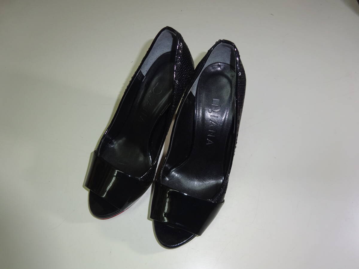 DIANA ダイアナ スパンコール パンプス サイズ21.5cm拍卖