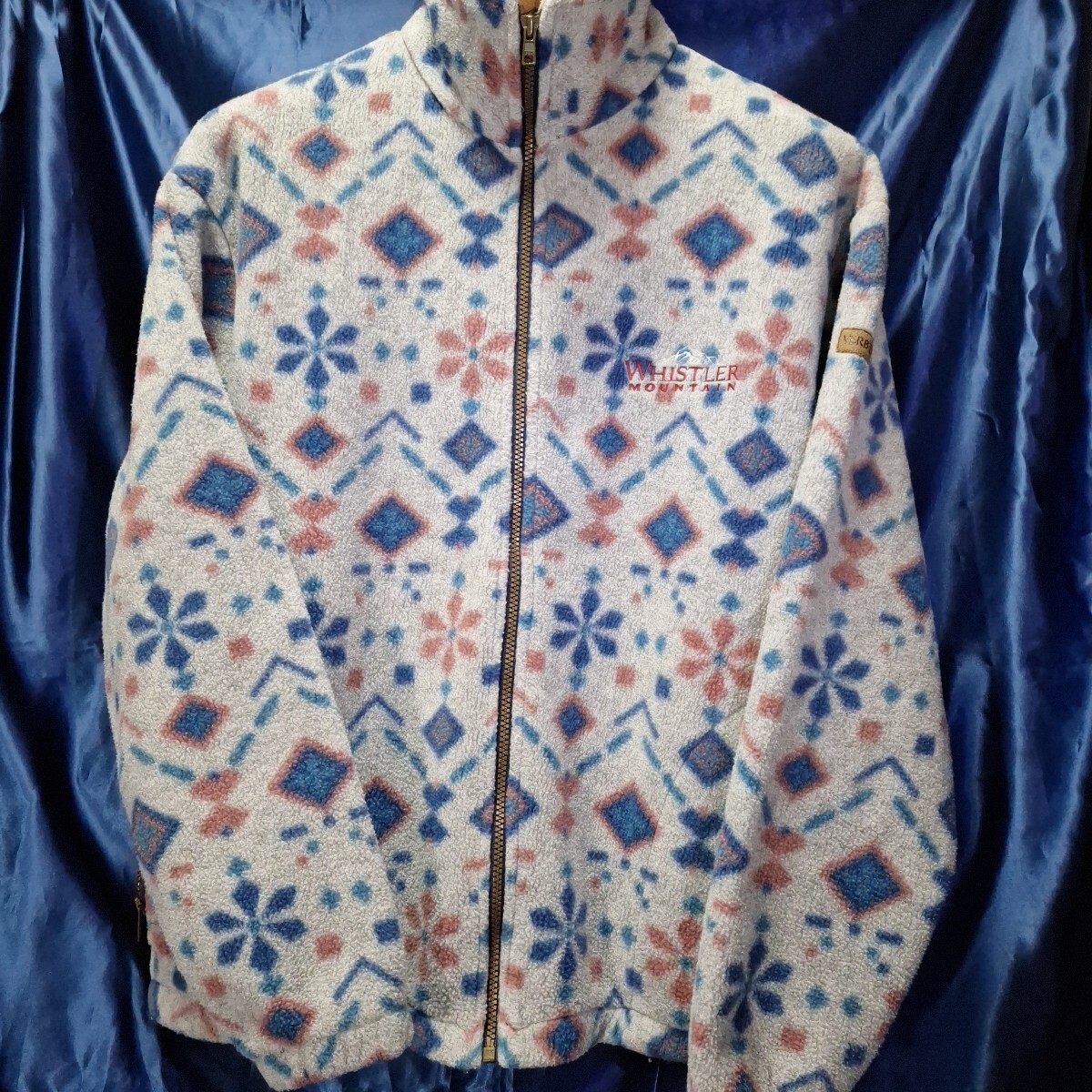 VERBIER フリース拍卖