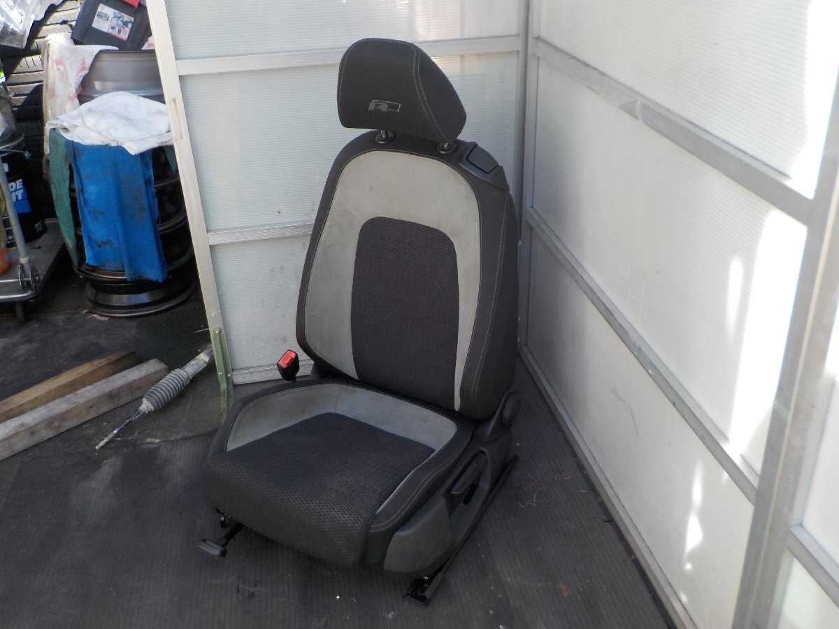 ★フォルクスワーゲン シロッコ 13CTH 左 フロントシート 純正★送料はシステム上 無料と表示されますが着払いです拍卖