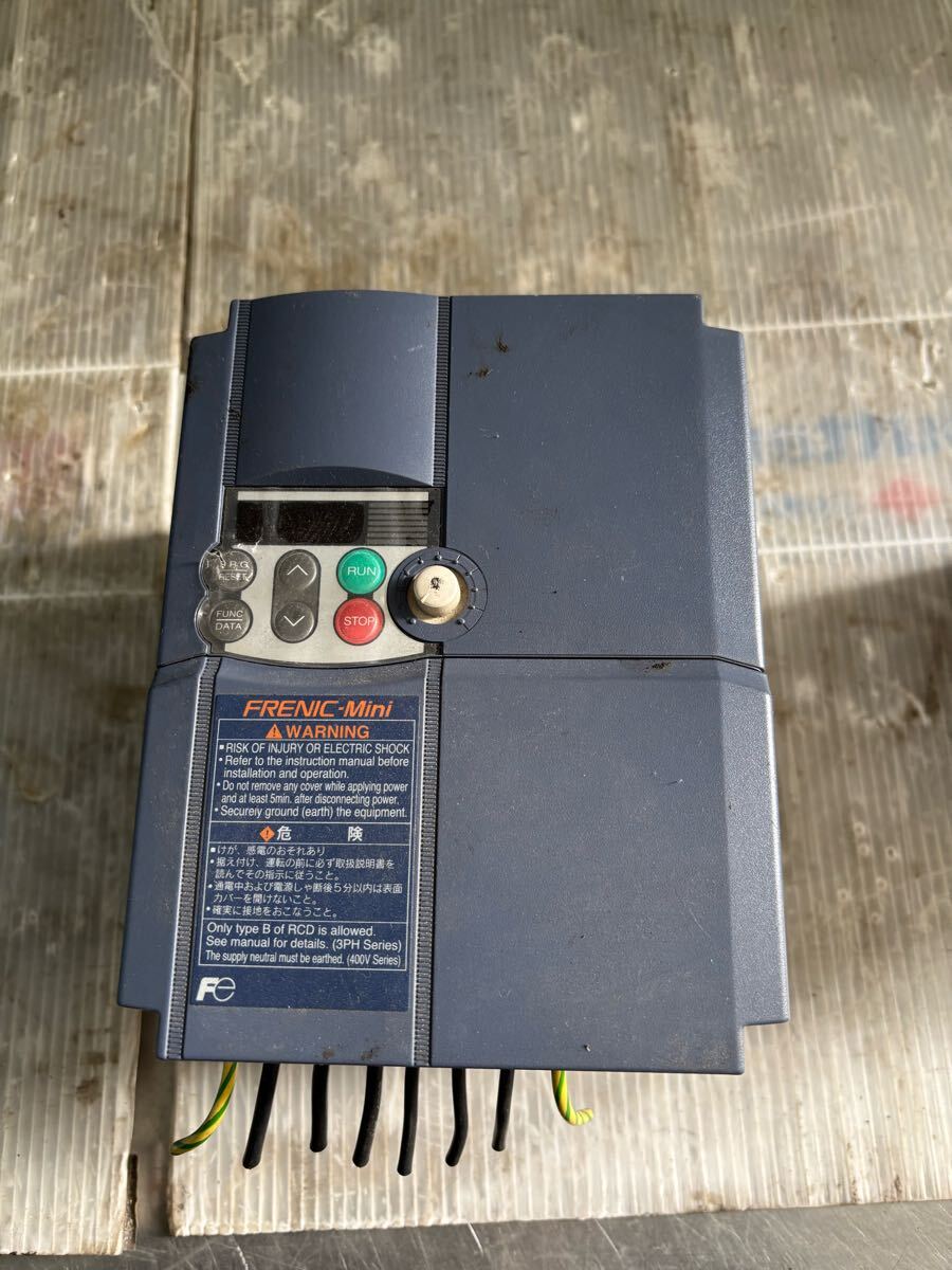f1246 FRENIC-Mini 三相 インバータ中古品FRN3. 701S-2J拍卖