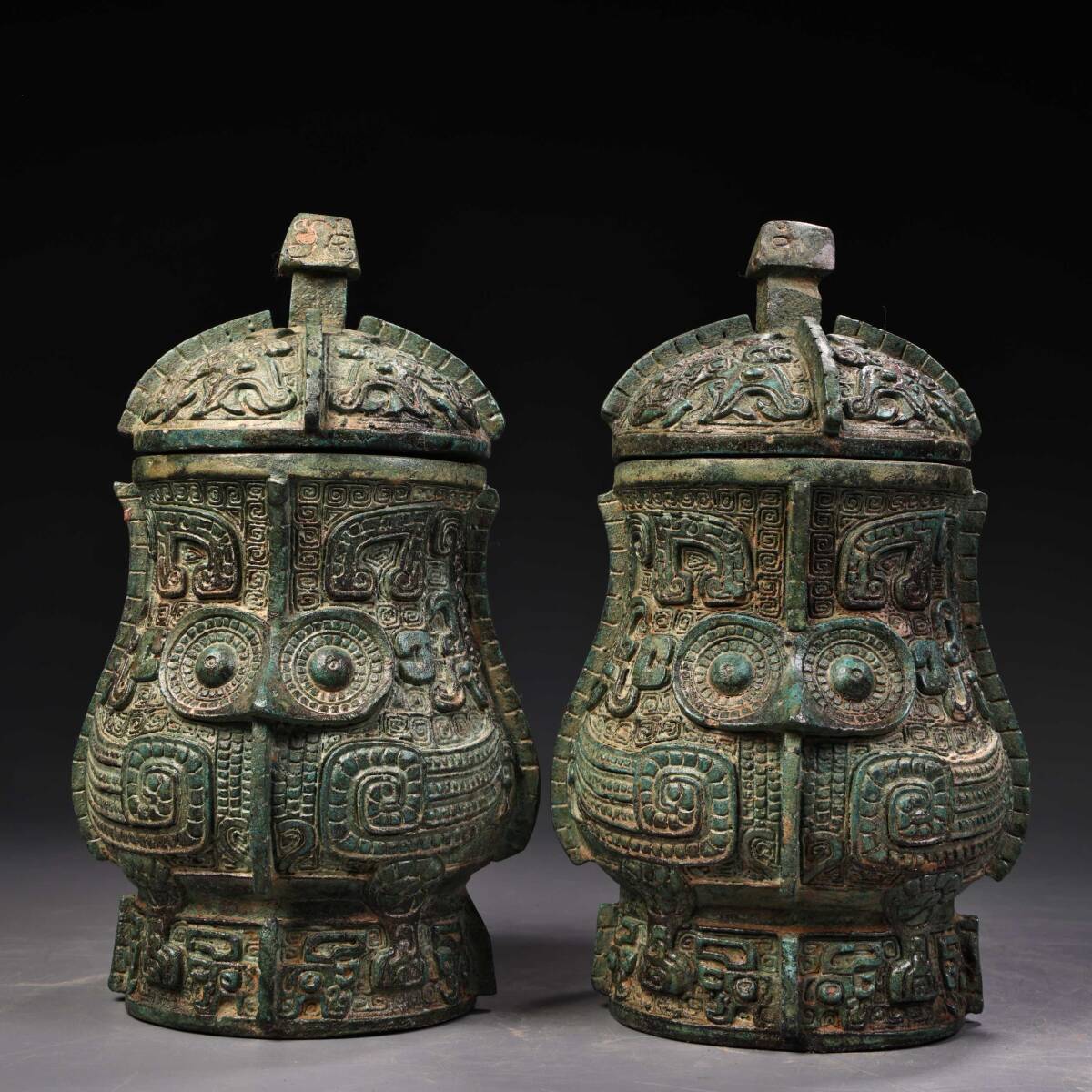 旧蔵 青銅器 中国商代の青銅鳥面罐 時代物 中國古美術 極細工 置物 賞物 唐物 S74拍卖