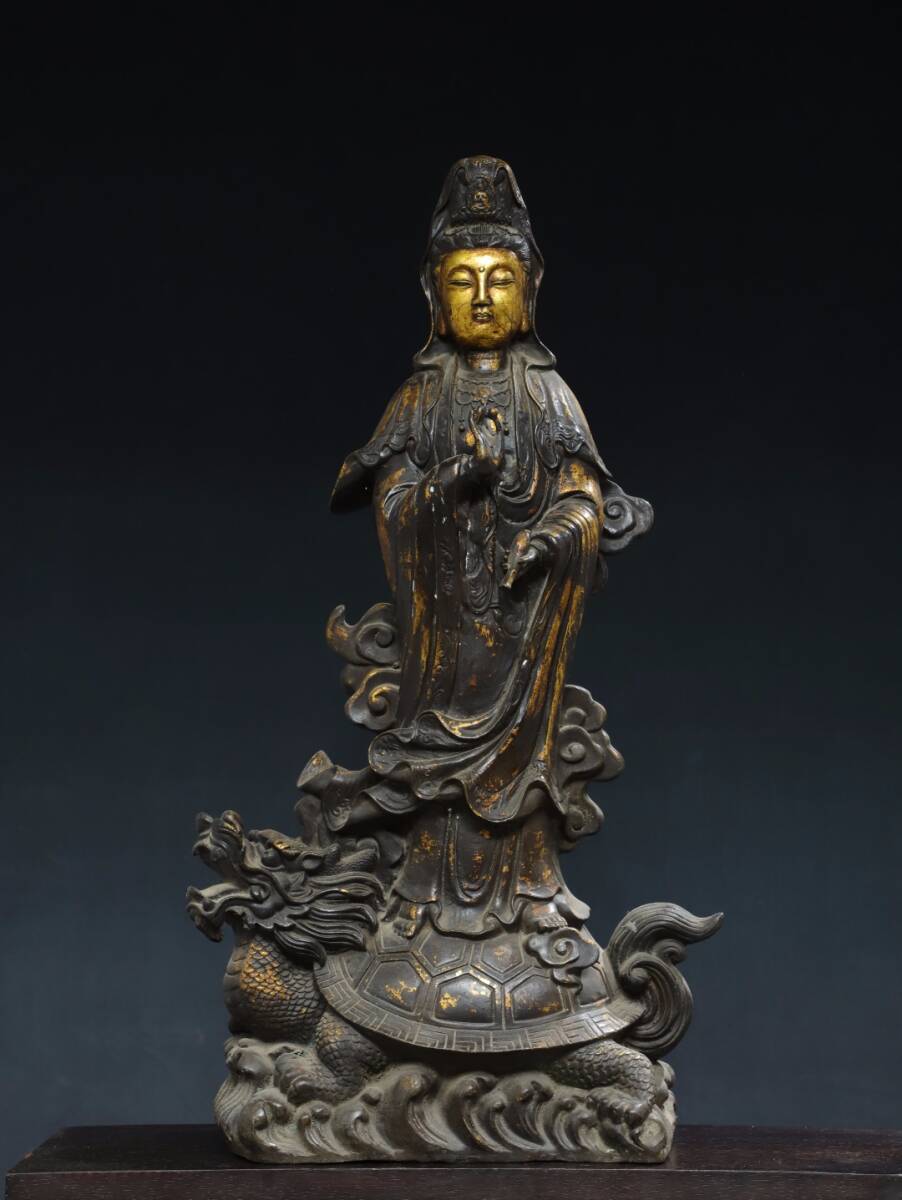 仏像 明代 銅琉金 チベット仏教 觀音菩薩 仏教古美術 供養品 極細工 時代物 古置物 中国古美術 唐物 旧蔵 S74拍卖