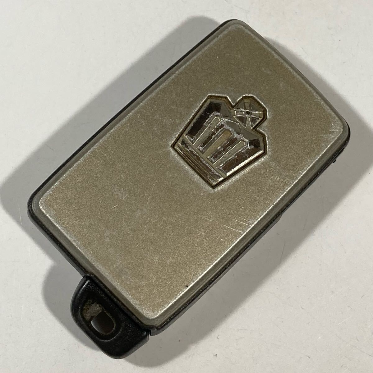 送料込 TOYOTA トヨタ純正 GRS180 GRS182 GRS184 クラウン ゼロクラ 271451-0500 3ボタン スマートキー キーレス リモコン 鍵 MTI560H拍卖