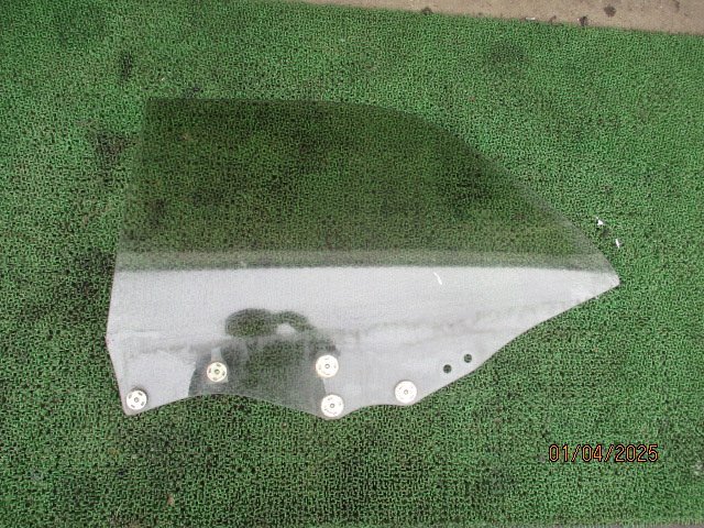 (0363)GX90 マークⅡ マーク2 リア左側ドアガラス ウィンドウ拍卖