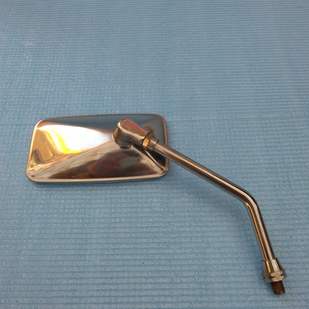 当時物 ヤマハ純正ミラー右 10mm 検索)RZ250 RZ350 GX250 GX400 XJ400 XS400 XS650 RD250 RD350 RD400 RX350 SR400 SR500 XT500 XT650拍卖