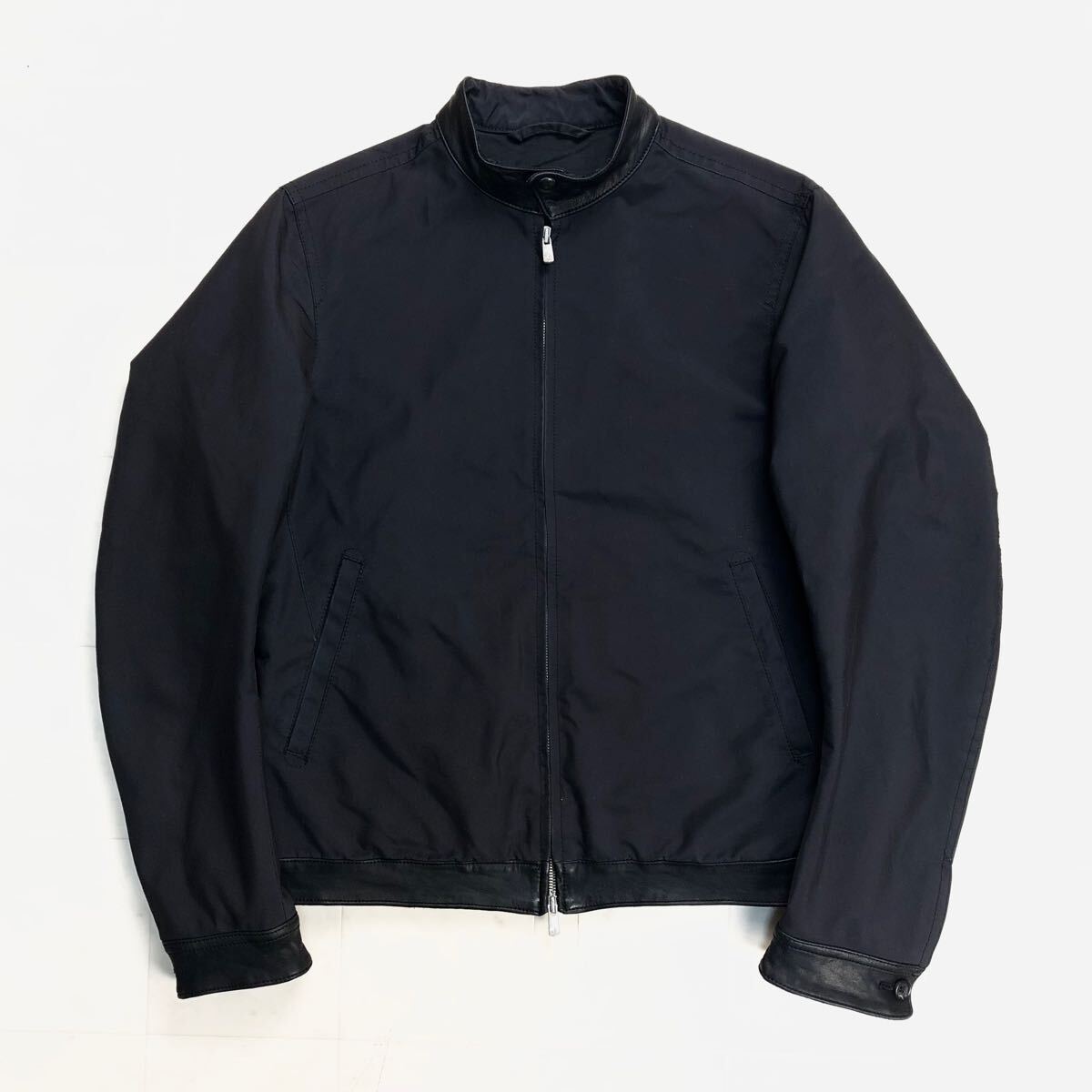 【人気】TOMORROWLAND トゥモローランド スタンドカラーブルゾン レザー切り替え メンズ Mサイズ ブラック 古着 LK-451拍卖