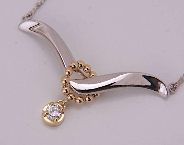 《質屋出品》D&D144★Pt850/900/k18天然ダイアモンド0.20ctペンダントネックレス★C-6142拍卖