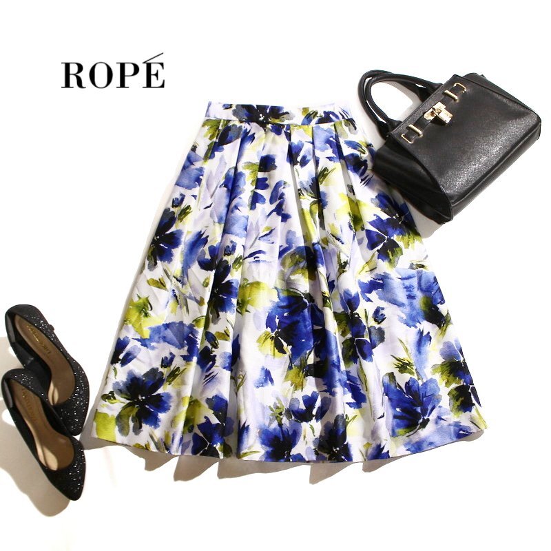 美品 ROPE’ ロペ 春 夏 綺麗め お洒落 膝下丈 ぼかしフラワー 水彩 フラワー プリント タック フレアスカート 7号 36 ホワイト 白 ブルー拍卖