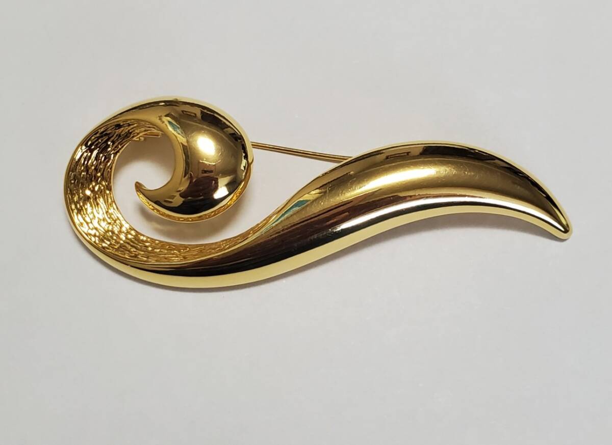 ●COMTESSE●ブローチ ゴールドカラー レディース 14,6g 美品拍卖