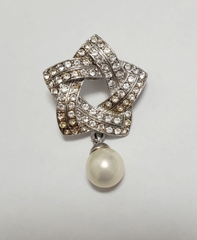 ラインストーン ブローチ ピンバッジ シルバーカラー レディース 8,8g きれいめ拍卖