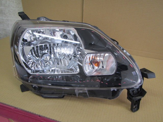 トヨタ ポルテ NSP141 H27年式 ■右ヘッドランプ ■コイト 中古 ★213384拍卖
