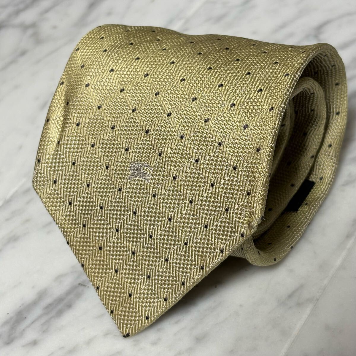 999円~ BURBERRY ネクタイ イエロー系 ドット ワンポイントロゴ (YW1)拍卖
