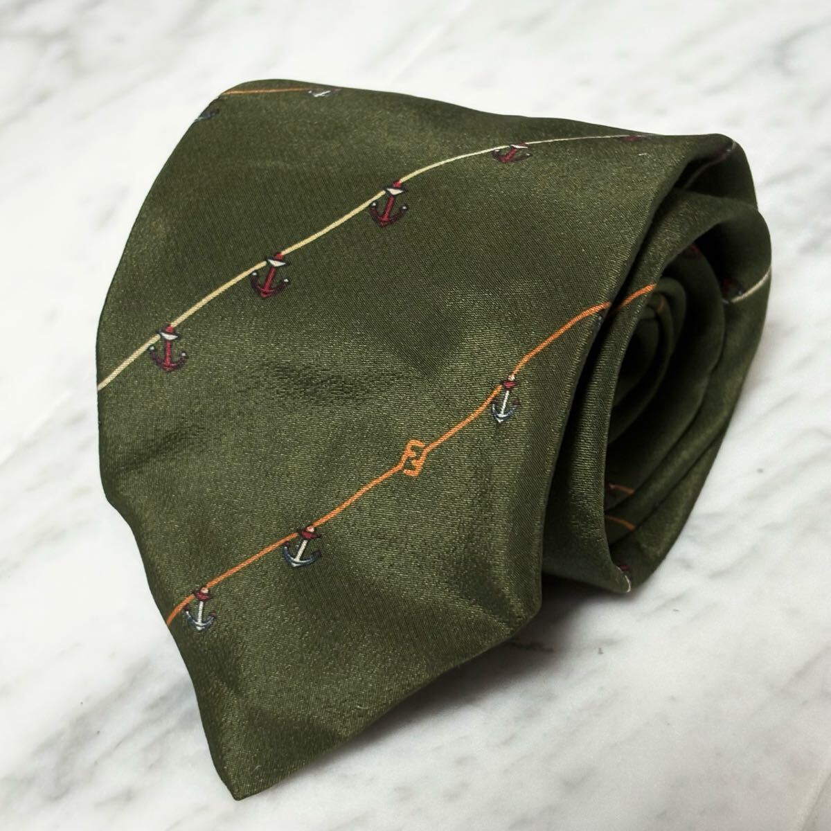 999円~ FENDI ネクタイ カーキ グリーン ストライプ ズッカ FFロゴ (GREEN B6)拍卖