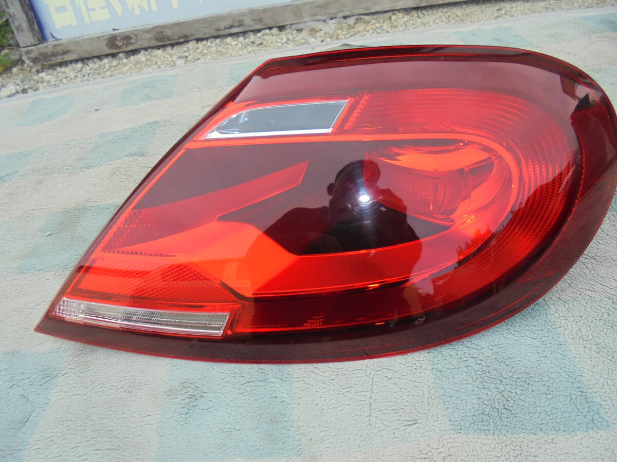 ザ・ビートル 16CBZ 純正 右テールライト 5C5.945.096.S  7299拍卖