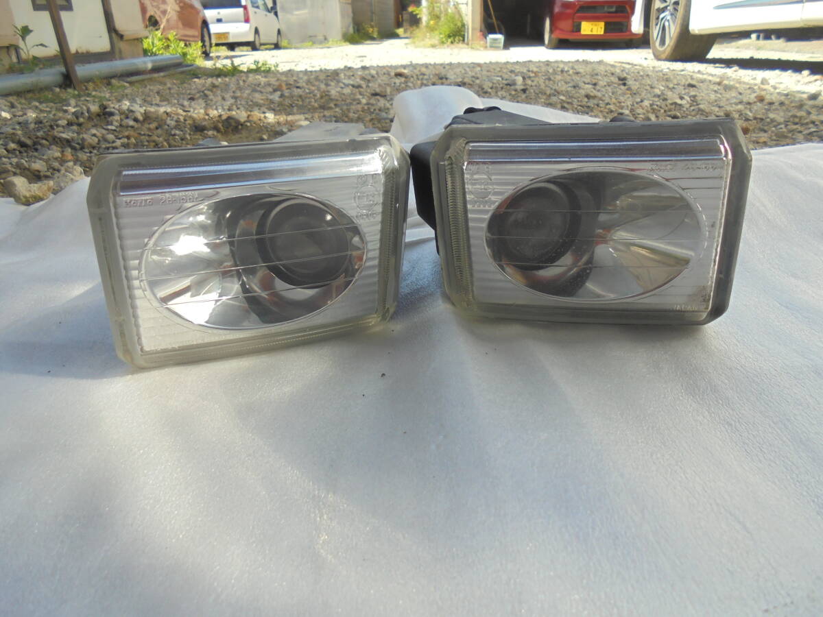 ヴォクシー AZR60G.AZR65G 純正 左右フォグランプ KOITO 28-156   A250拍卖