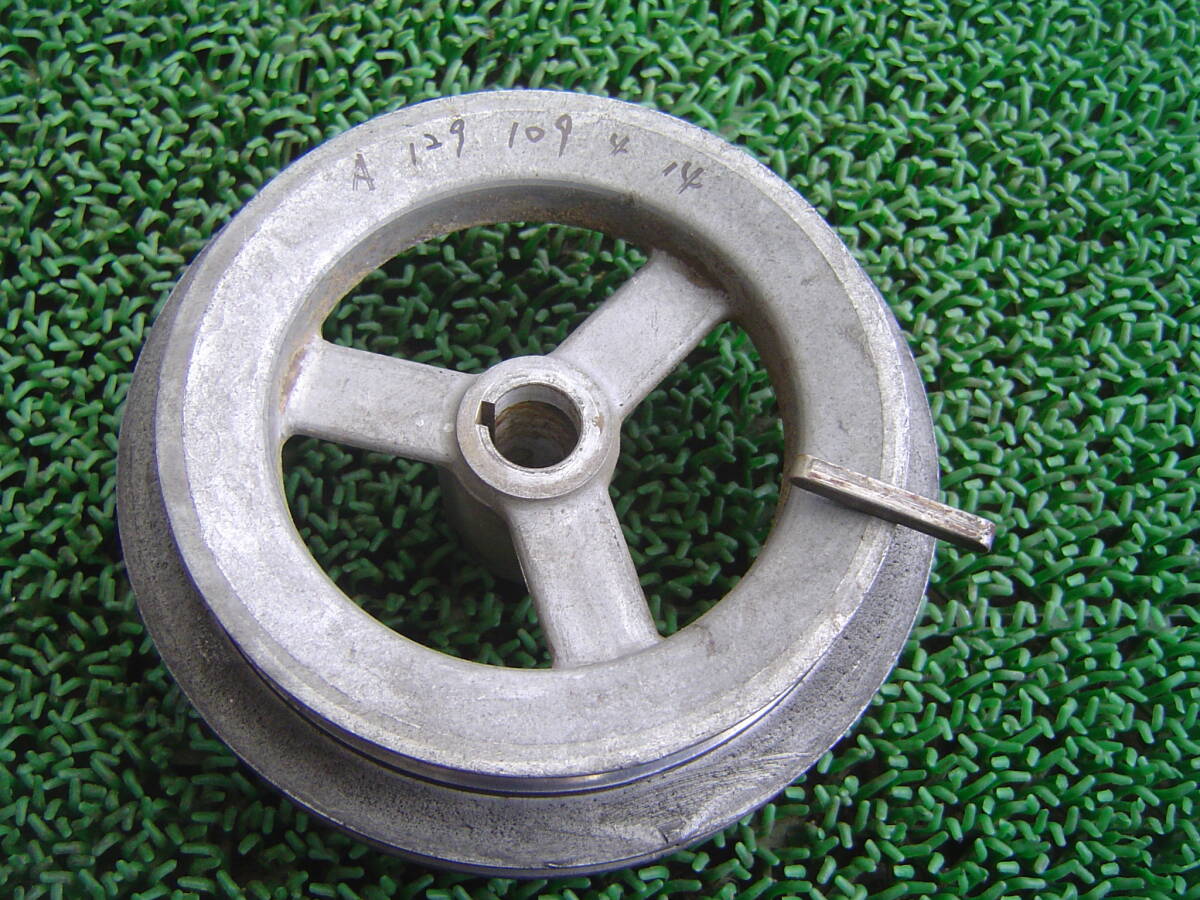 C/ ヤンマー 管理機 耕運機 MT300 アルミ製 Vプーリー 直径129mm と 109mm 軸穴径14mm(14.05mm)キー幅4mm Aベルト2本掛け拍卖