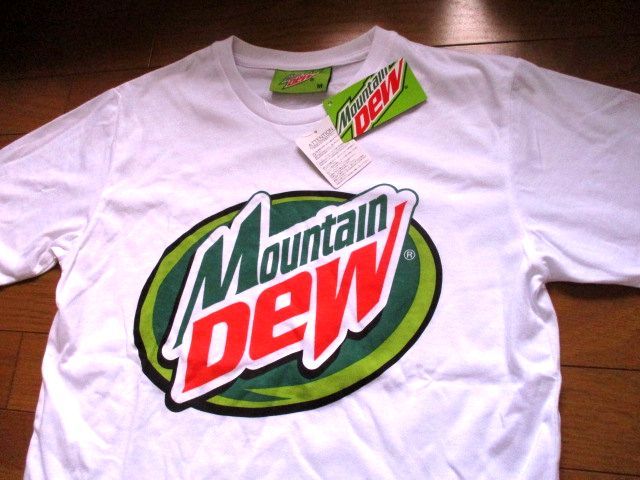 ラスト1着 新品 タグ付き マウンテンデュー 白 Tシャツ Mサイズ デカロゴ Mountain DEW レア拍卖