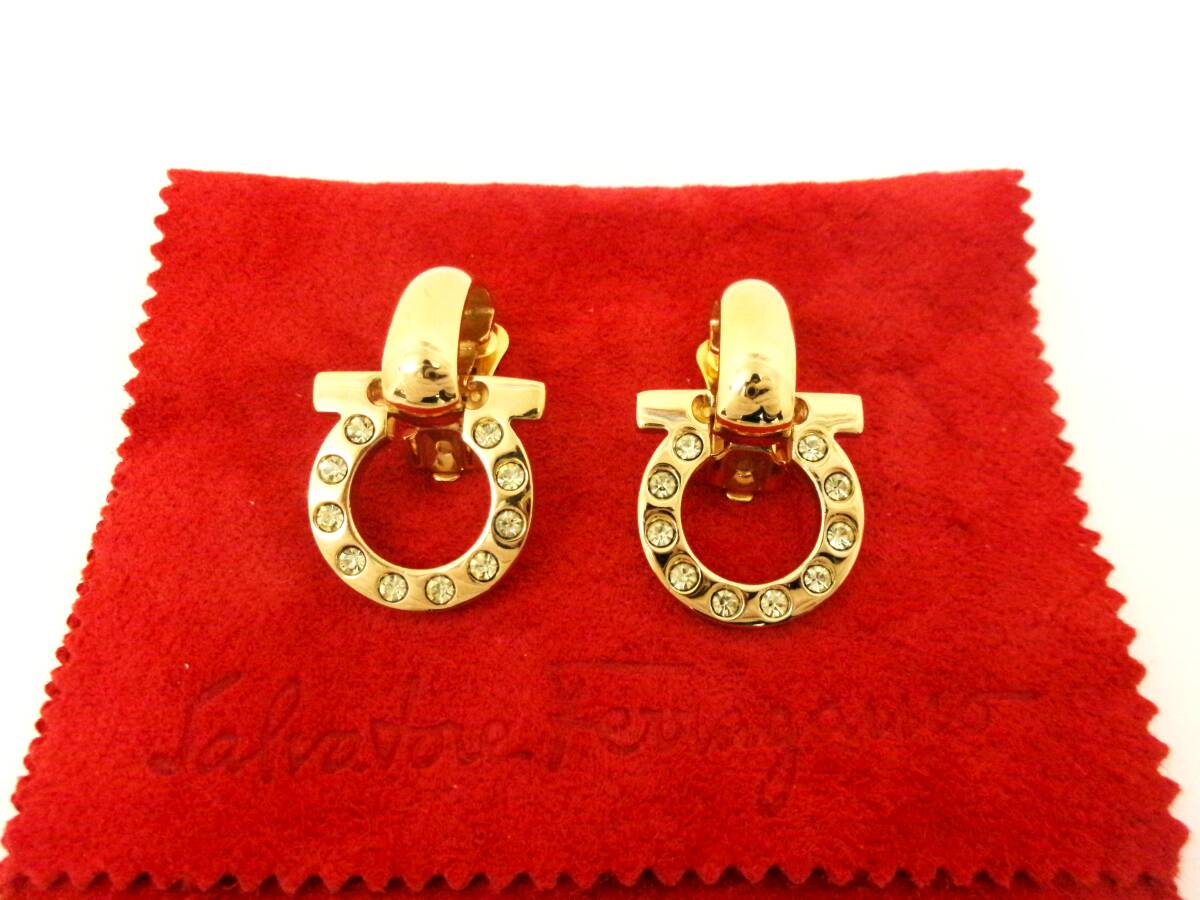 本物税込フェラガモ ガンチーニ イヤリング【Salvatore Ferragamo】ラインストーン拍卖