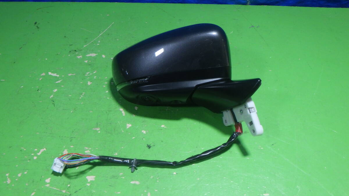 70414-4 クロストレック GUE/GUD 右 ドアミラー ガンメタ?グレー? 15ピン 1ピン 純正 中古 棚13拍卖