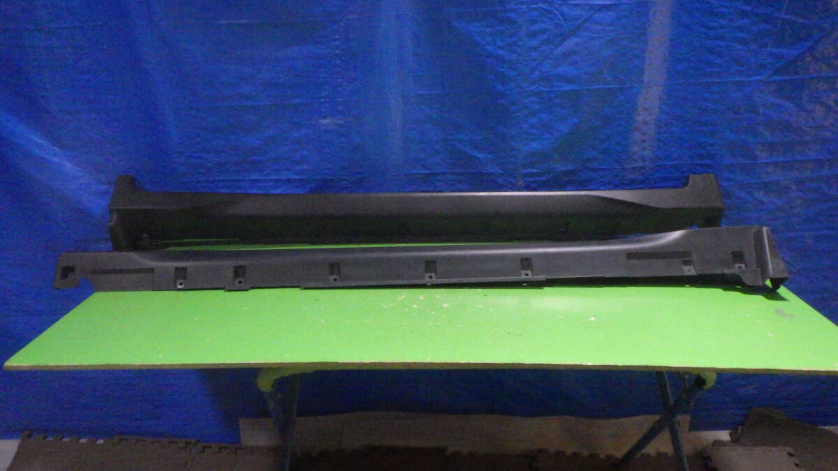 70418-2 エクストレイル T32 左右サイドステップ 黒無塗装 76850(51) 4CE0A 純正 中古 棚13拍卖