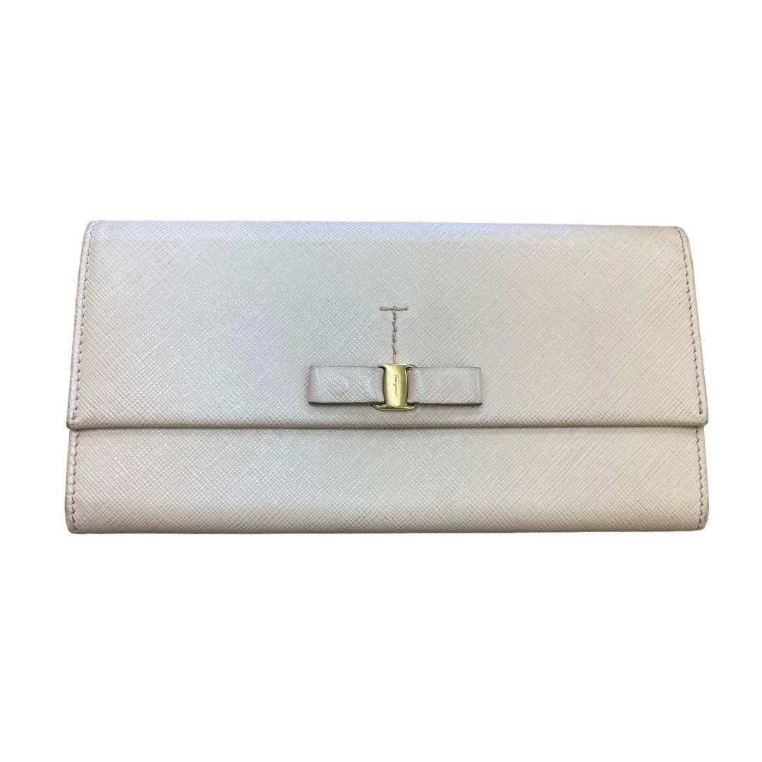 c159 フェラガモ ヴァラリボン 長財布 ピンクベージュ系 ×ゴールド サイフ拍卖