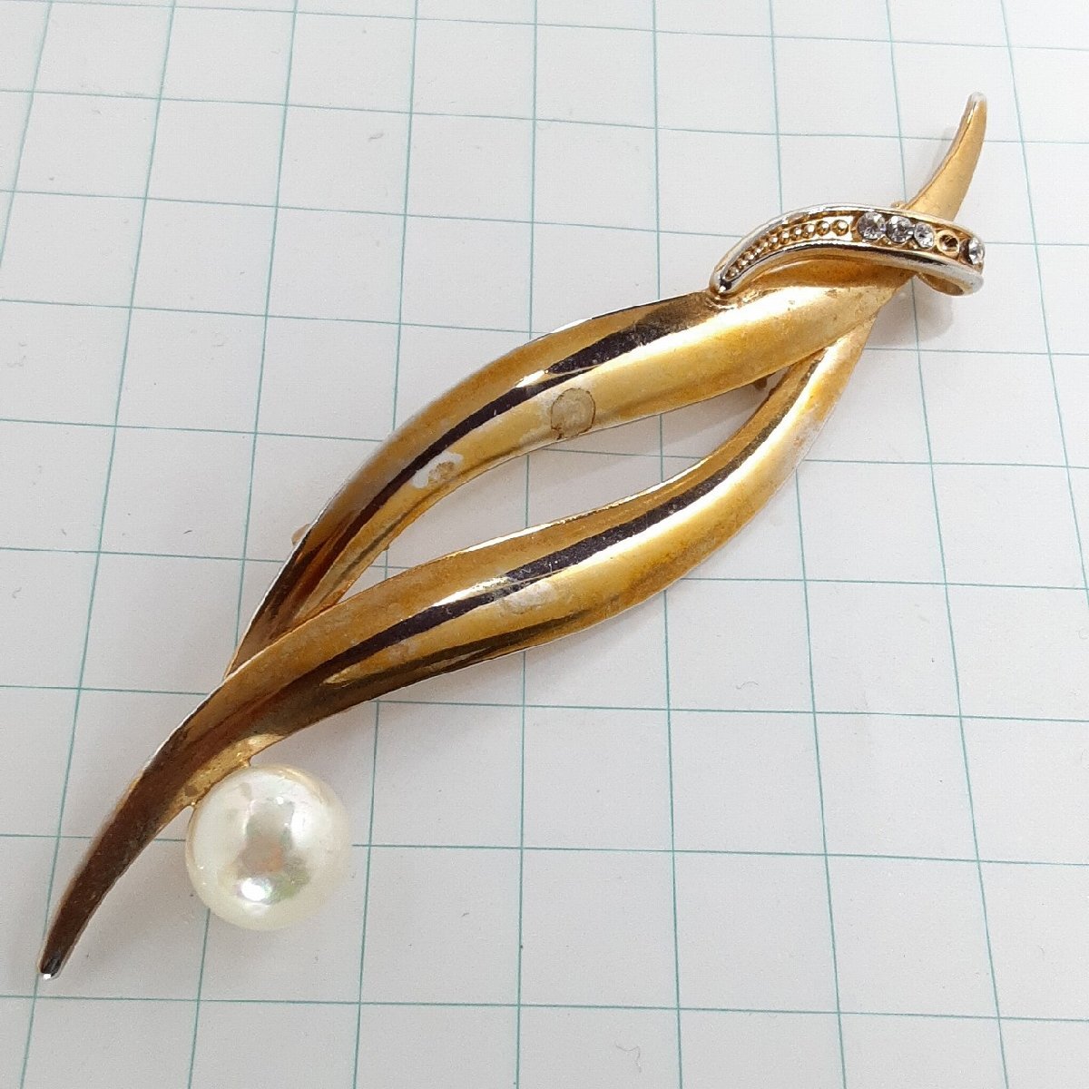 送料無料)ビンテージ☆ウェーブデザイン☆アンティーク ブローチ A29078拍卖