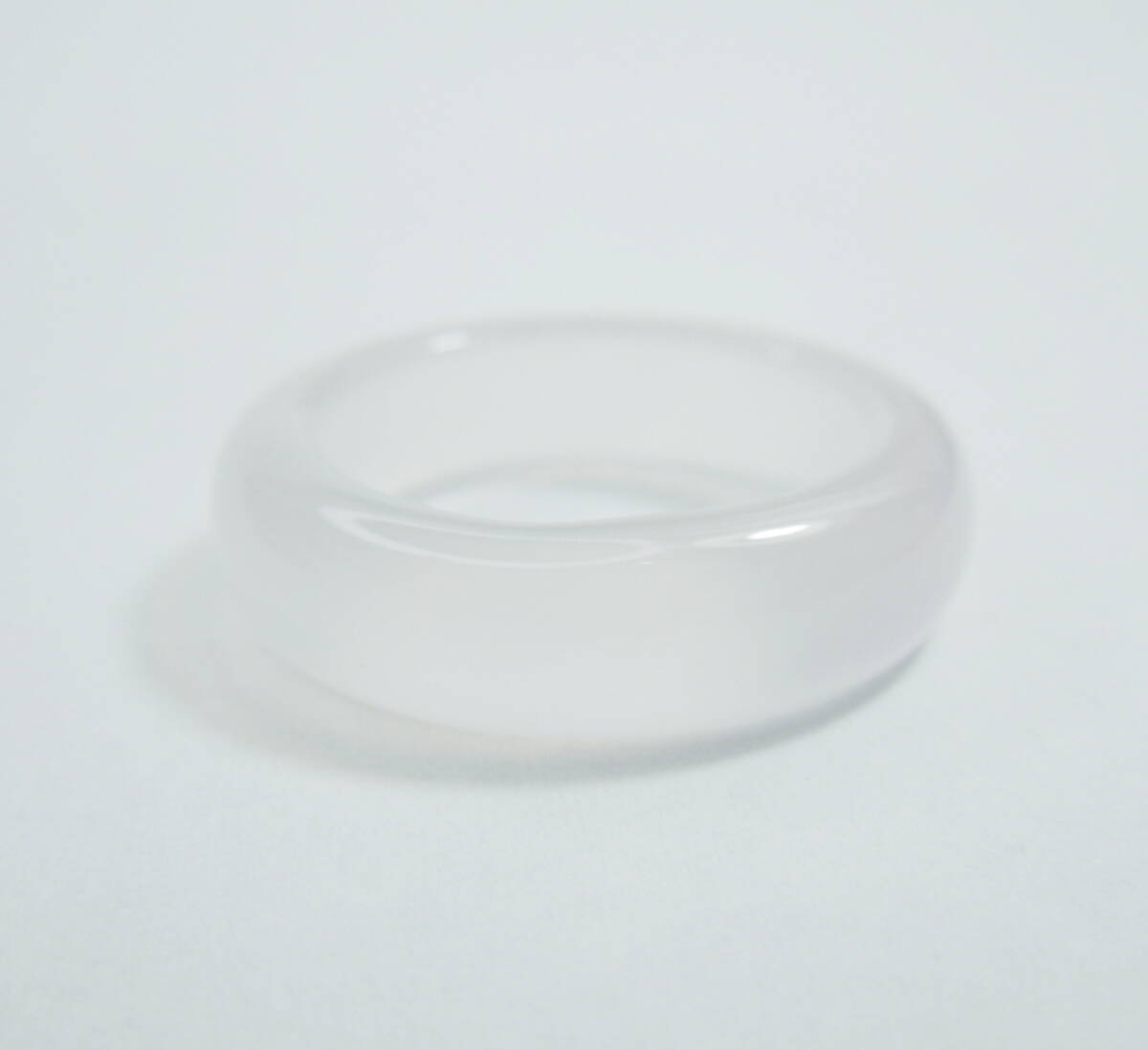 L39 メノウリング 約14号 ホワイト系 瑪瑙指輪 くりぬきリング 天然石 白系 瑪瑙 指輪 めのう メンズ レディース くり抜きリング拍卖