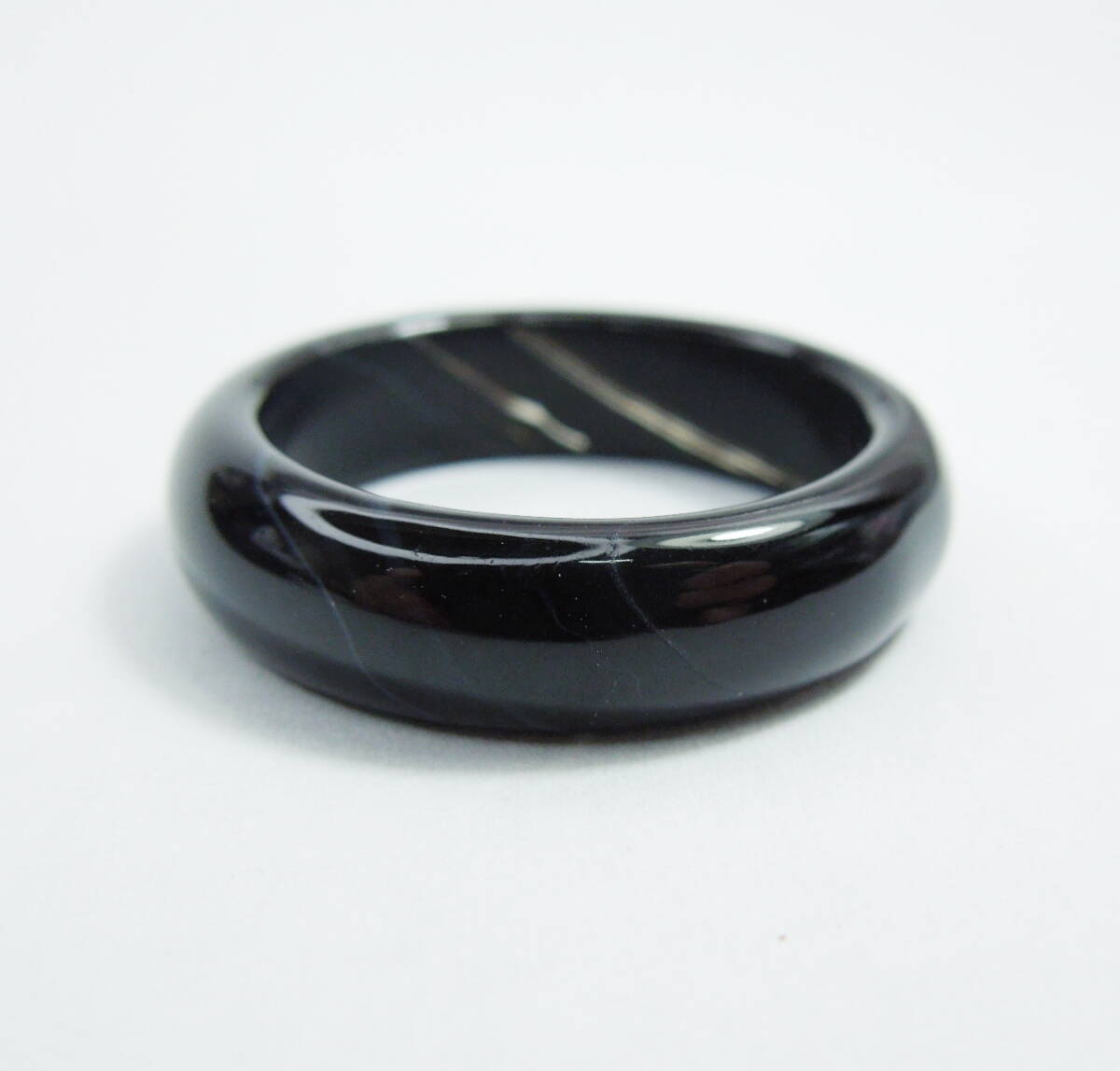 L28 メノウリング 約19.5号 黒系 瑪瑙指輪 くりぬきリング 天然石 ブラック ホワイトライン 指輪 めのう メンズ レディース くり抜きリング拍卖
