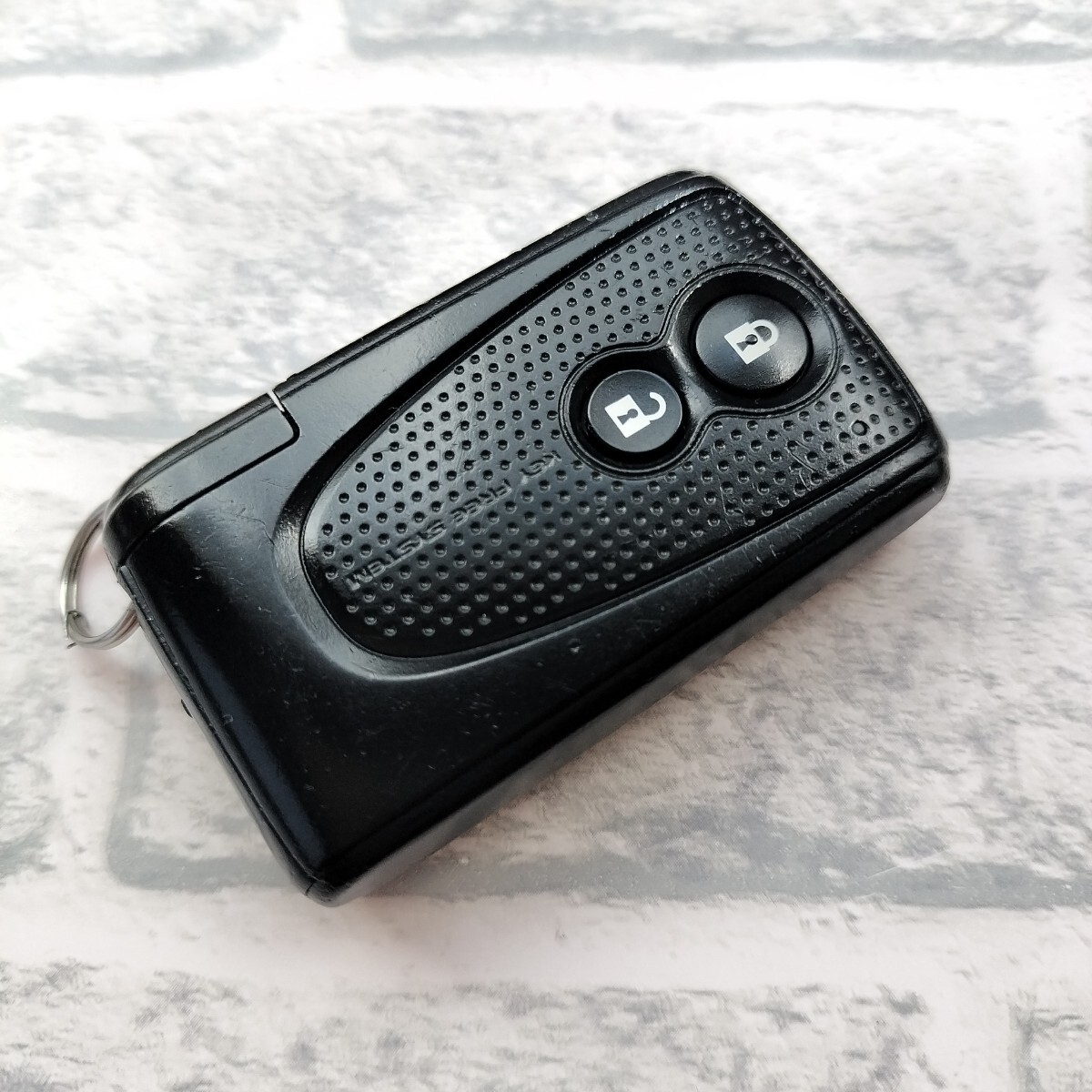 ☆送料無料/ダイハツ/2ボタン/007YUUL0278/ムーヴ L175S L185S/コンテ L575S/タント L350S/ミラ L275S/スマートキー/キーレス☆A2502-9-1拍卖