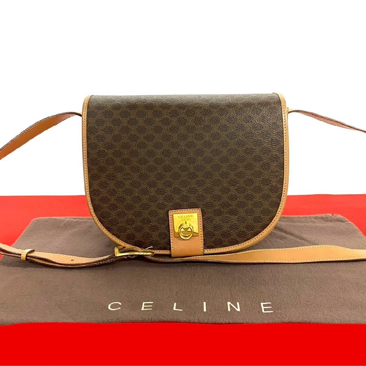 極 美品 希少品 CELINE セリーヌ ヴィンテージ マカダム ブラゾン トリオンフ柄 ロゴ リング金具 レザー ショルダーバッグ ブラウン 90310拍卖