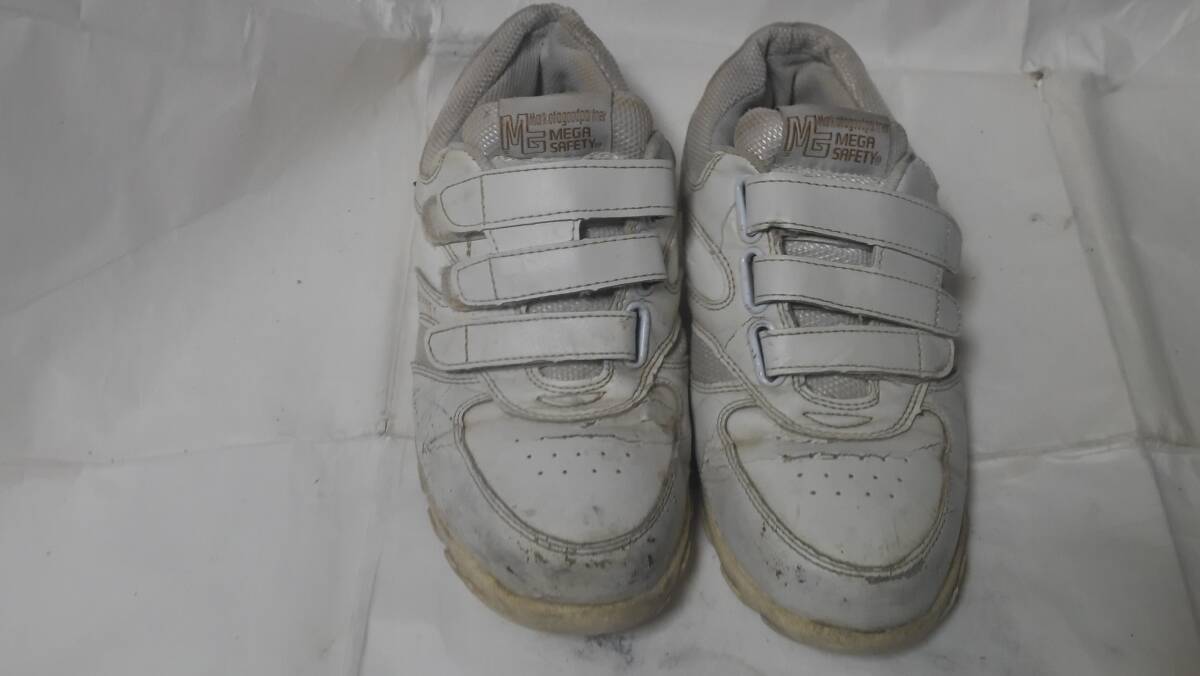 ◆◆MEGA SAFETY('喜多)ホワイトスニーカー安全靴25cmリユース(もったいない出品)拍卖