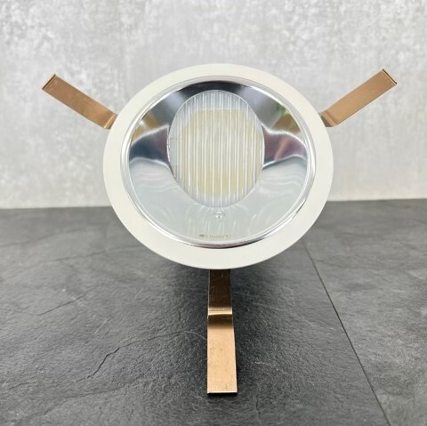 新品 YAMAGIWA ヤマギワ照明 X-series LED 1.2 X006BN ダウンライト 照明 電源別 定価24.000円/CY-8598 在 ★20拍卖