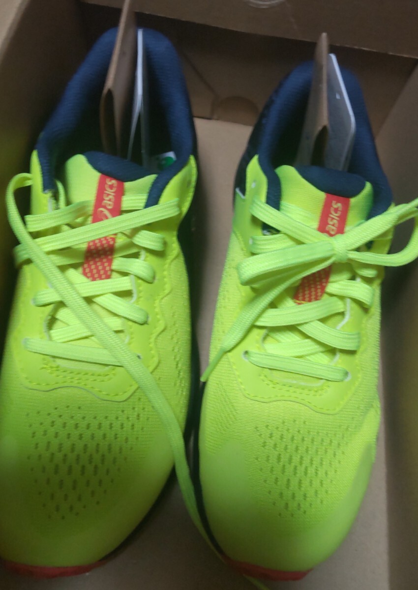 ☆未使用アシックス、子供用スニーカー左足22センチと左足22.5センチ☆拍卖