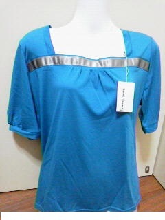 ●新品綺麗なスカイブルー胸元シルバーラメデザインLLサイズ拍卖