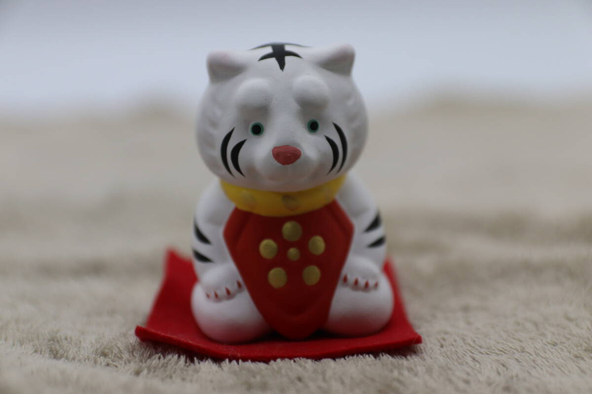 太宰府天満宮 干支鈴 令和六年 虎 小 中村人形謹製 中村人形  ホビーグッズ 合格祈願 拍卖