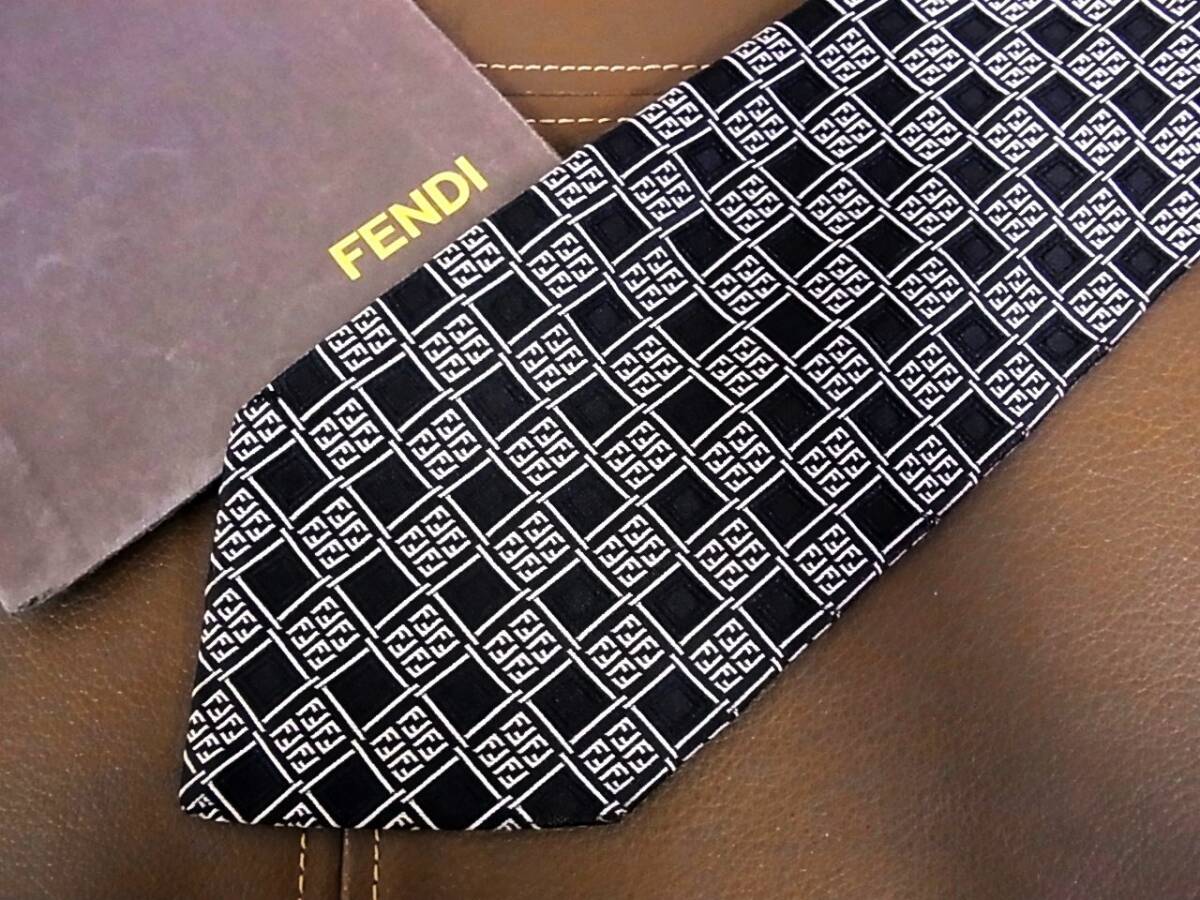 ●5-3351●在庫処分SALE●フェンディ【総FFロゴ】【FENDI】ネクタイ★拍卖