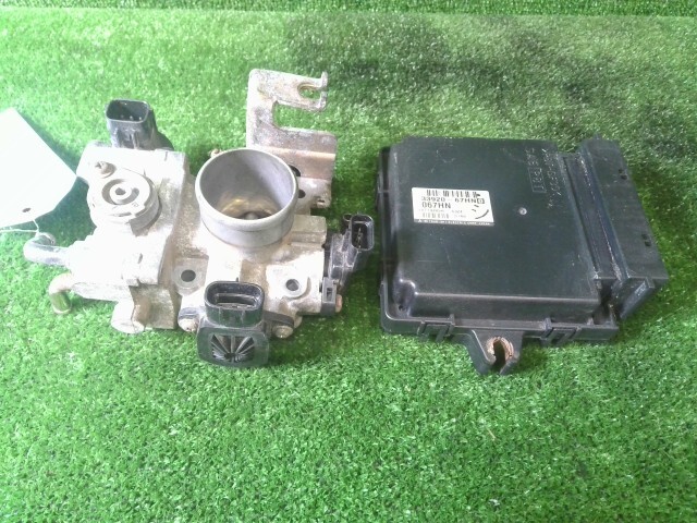 キャリィ EBD-DA63T スロットルボディ 26U 33920-67HN1 13400-67H21 現物品番 33920-67HN0 エンジンコンピューター付き拍卖