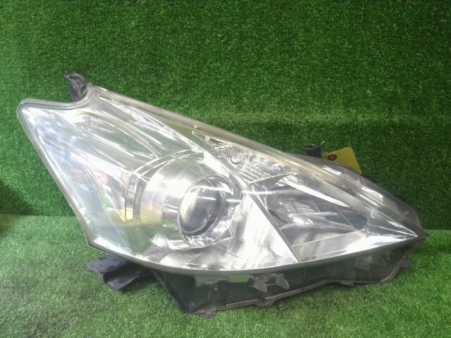 プリウスα DAA-ZVW41W 右ヘッドランプ 202 47-41 81130-47280拍卖