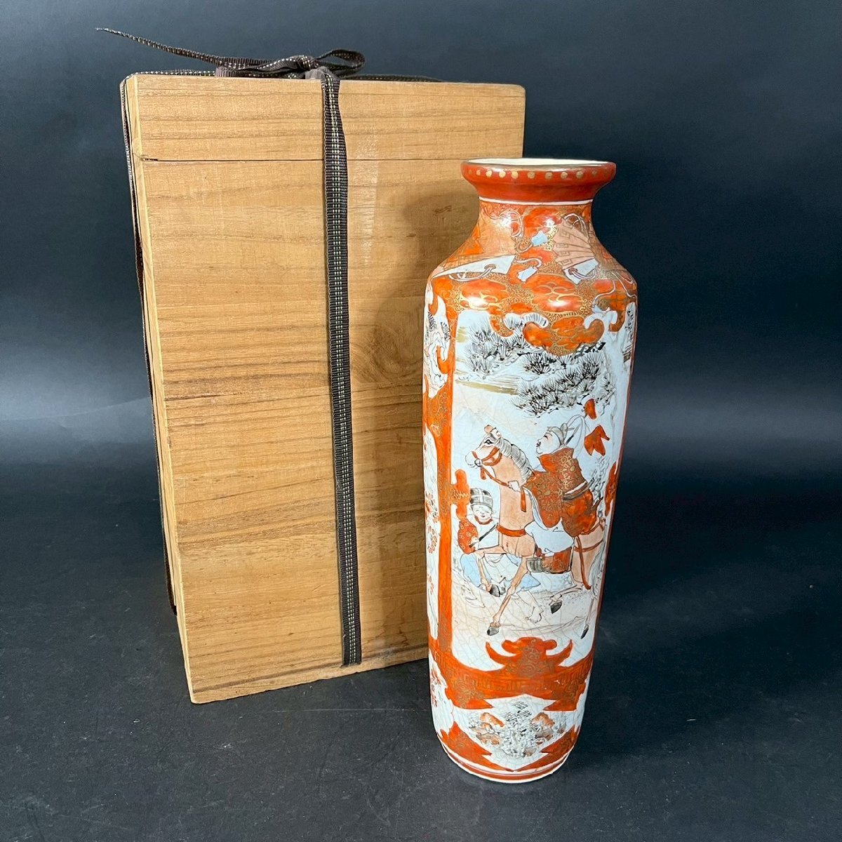 SW0327-3-3 九谷焼 赤絵 九谷 花瓶 花器 花入 共箱 陶器 花鳥 鳥 人物 壺 置物 骨董品 高さ31㎝ 口径4.5cm 100サイズ拍卖