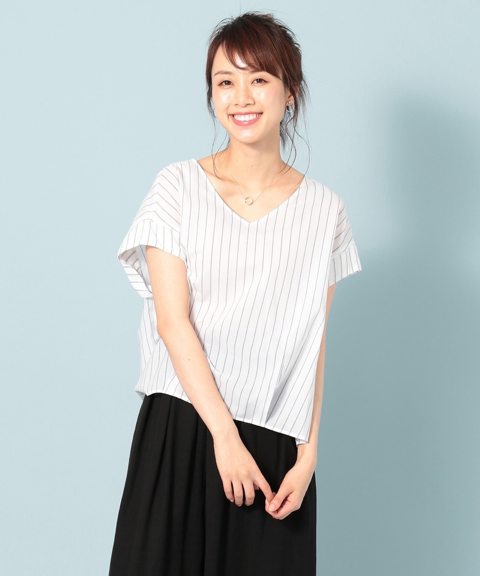 新品タグanyfam☆シワになりにくいキュームコアVネック ブラウス☆Fフリー拍卖