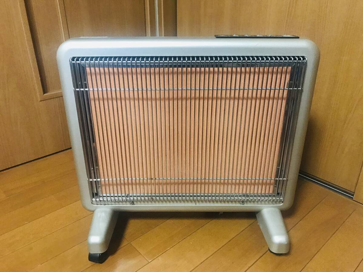 ★サンルミエ エクセラ750 N750L-GR 遠赤外線暖房器 日本製 キャスター付き★送料無料 即決★拍卖