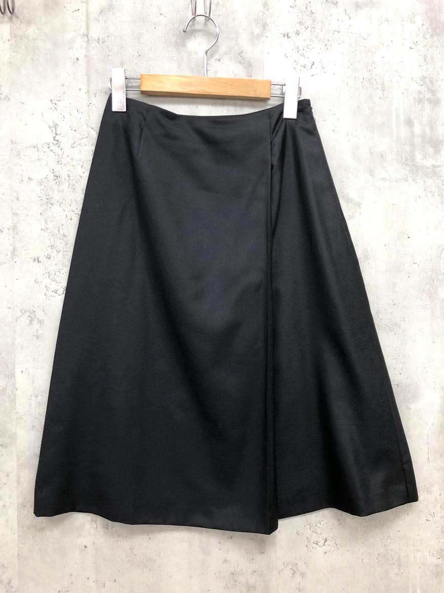 ゆうパケットOK 美品 NATURAL BEAUTY BASIC ナチュラルビューティーベーシック アシメタック フレア スカート sizeS/黒 ■◇拍卖