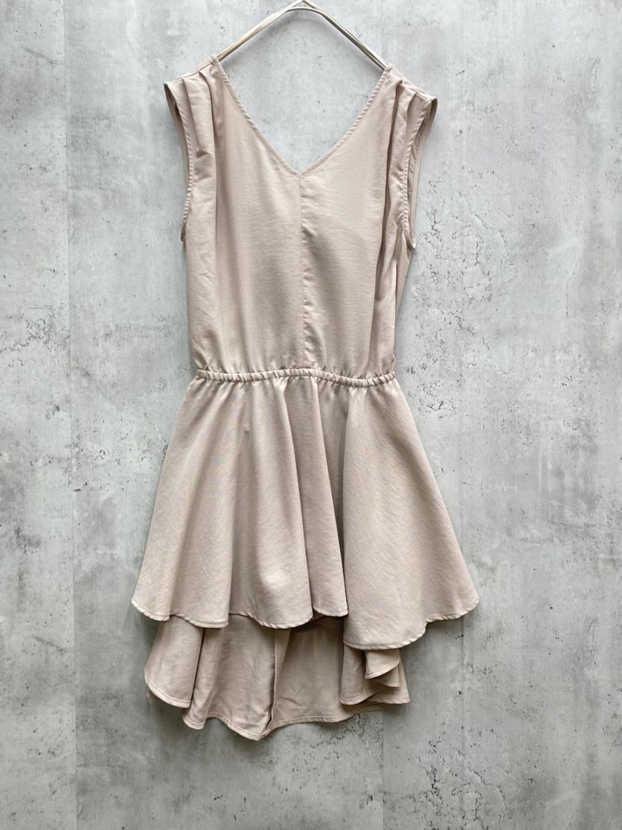 ゆうパケットOK 新品 AZUL BY MOUSSY アズールバイマウジー BACK TIE PEPLUM BLOUSE ブラウス シャツ sizeM/ベージュ ■◆拍卖