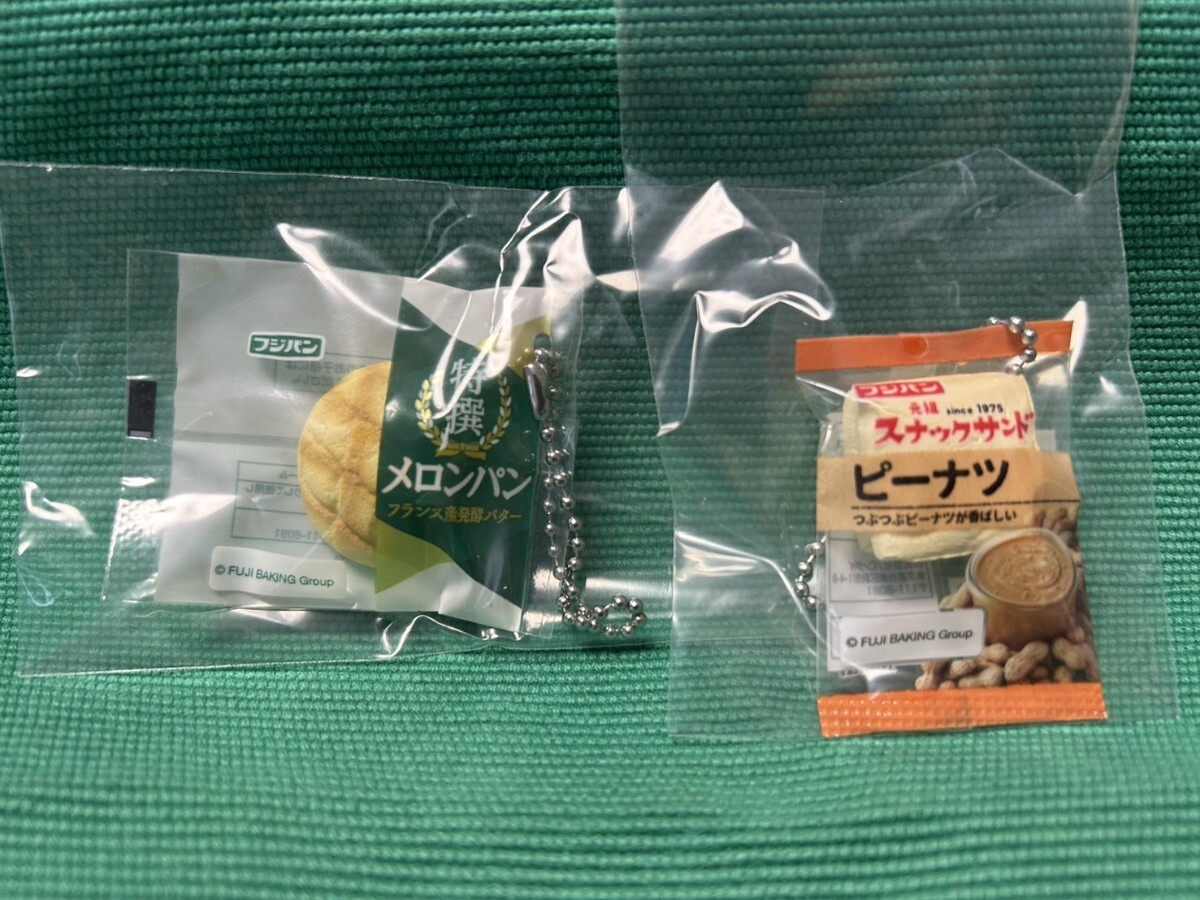 新品!フジパン スクイーズマスコットチャーム 2個セット「特撰メロンパン」「スナックサンドピーナツ」 拍卖