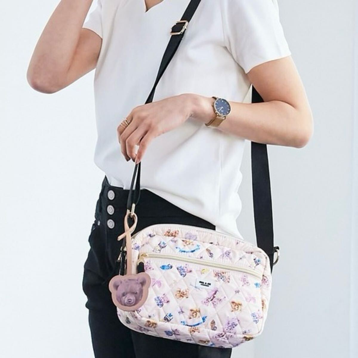 和710★ PAUL&JOE ACCESSOIRES ポールアンドジョー アクセソワ ショルダーバッグ キルティング くま プリント ベージュ レディース拍卖