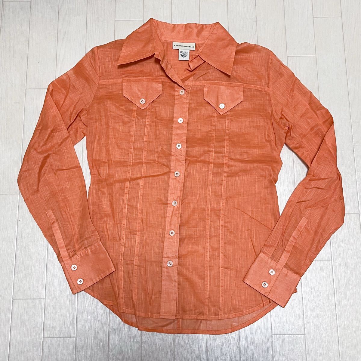 和723★ BANANA REPUBLIC バナナリパブリック 長袖 ボタンシャツ リネンコットン シアー S ベージュ レディース拍卖