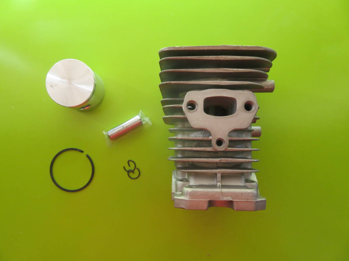 HUSQVARNA 141 142 シリンダーアセンブリ 1セット ハスクバーナー チェンソー ピストン (CY-102)拍卖